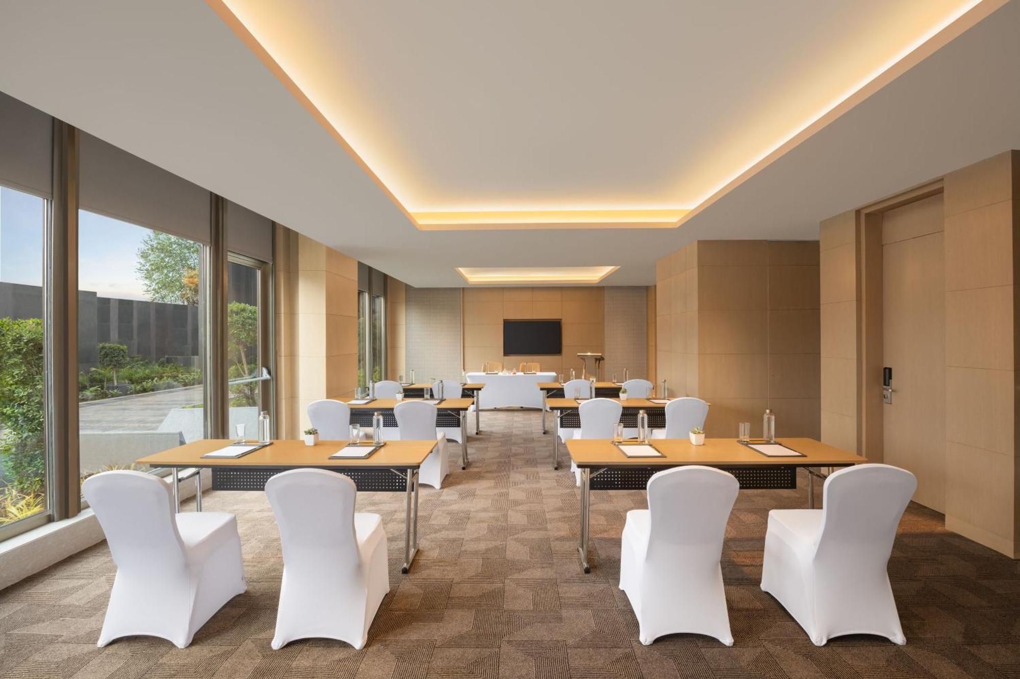 فندق Courtyard By Marriott شيلونغ المظهر الخارجي الصورة