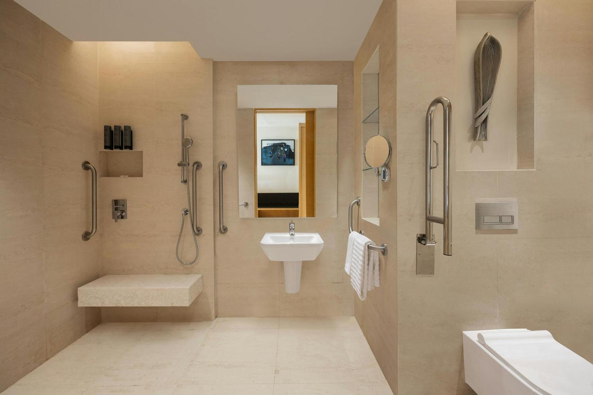 فندق Courtyard By Marriott شيلونغ المظهر الخارجي الصورة